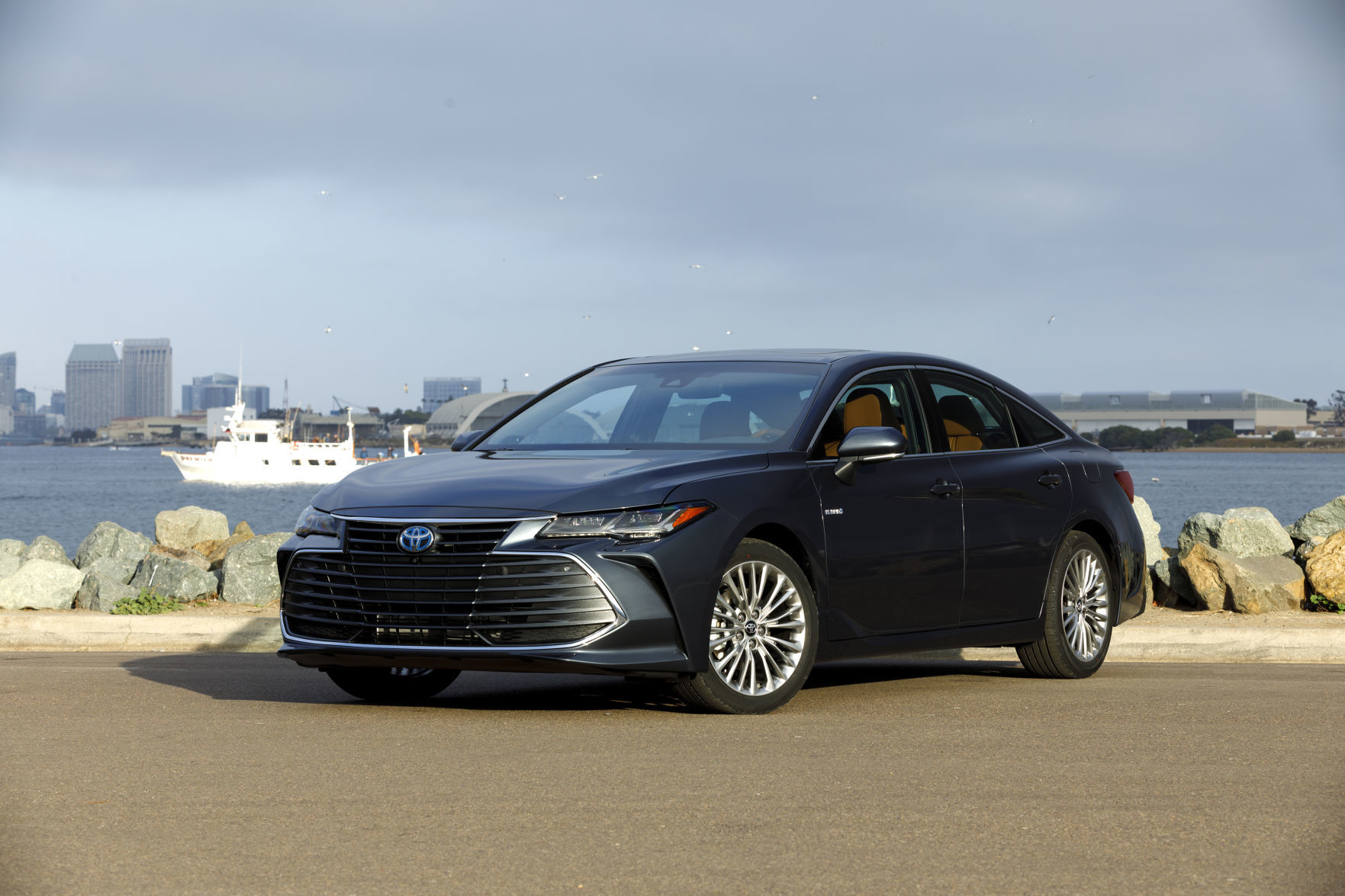 Green Car of the Year runner-up: 2019 Toyota Avalon Hybrid